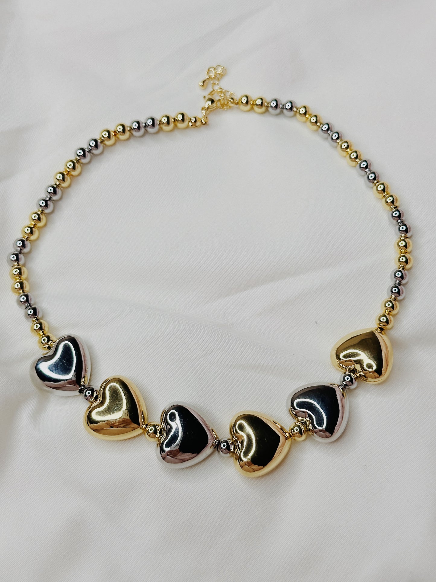 Heart’s Glow Necklace