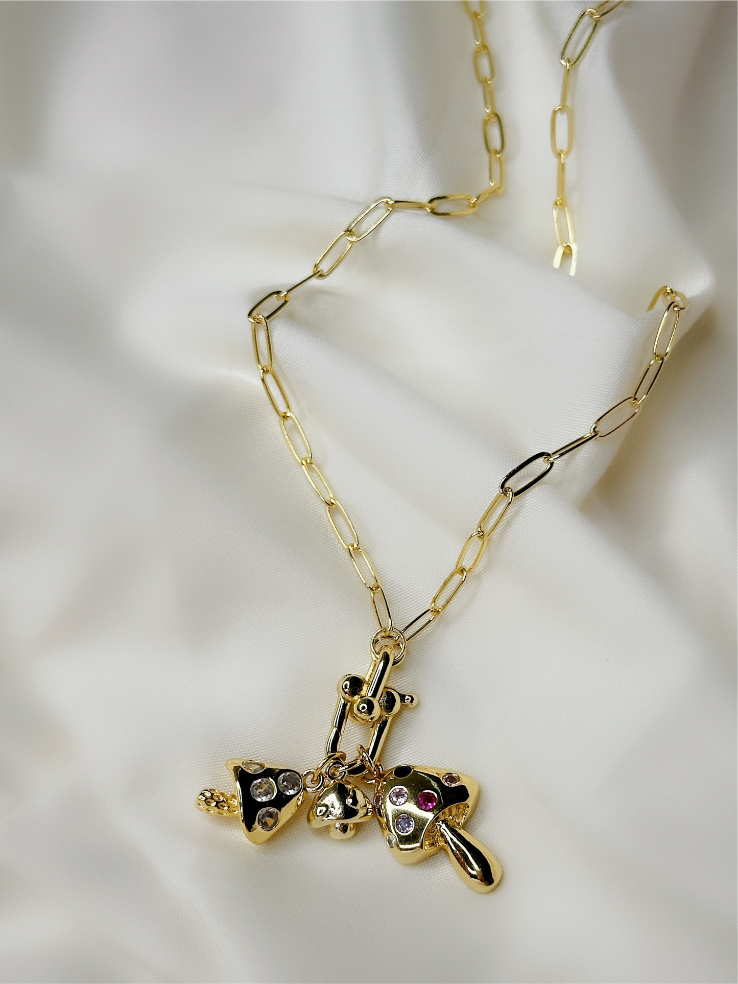 Vita Necklace