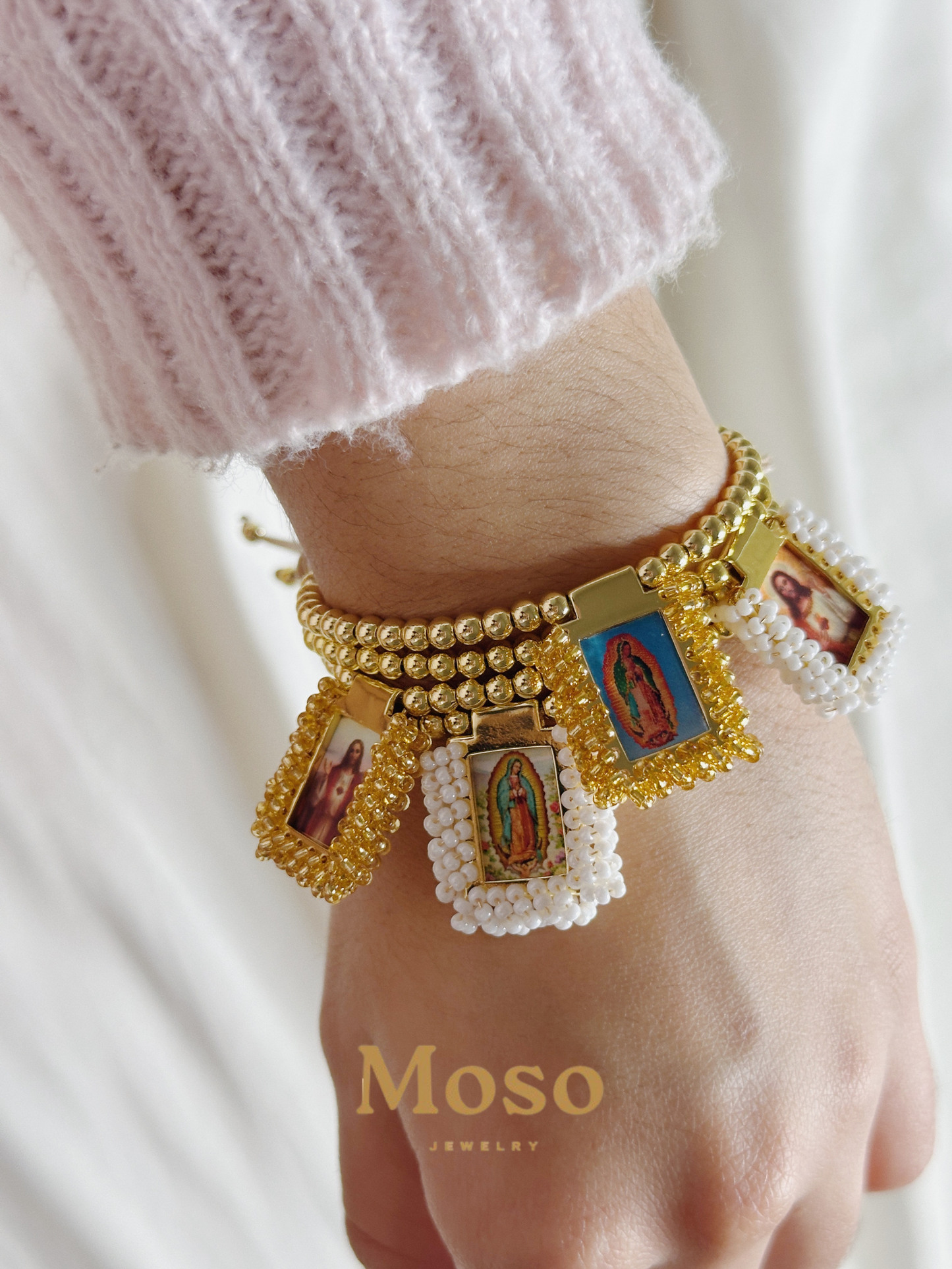 Scapular Bracelets