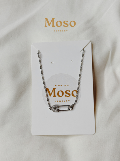 Minimal Lock Necklace